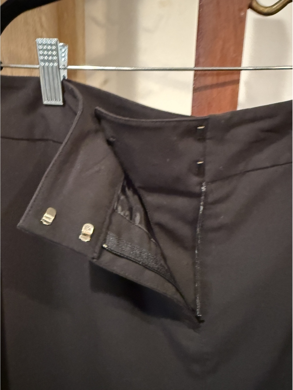 Worthington Classic Black Skirt Lined Size 10 - Picture 4 of 6